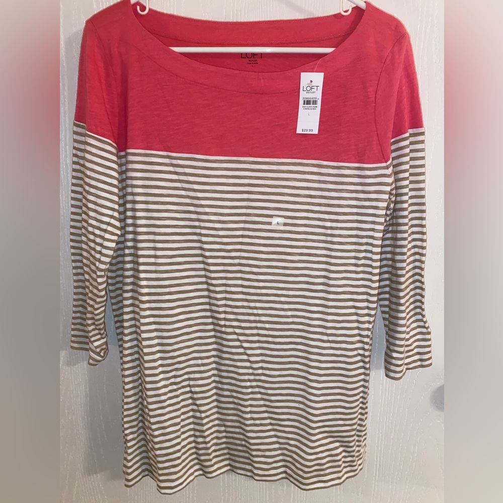 Brand New Ladies Loft 3/4 length sleeve top -Size L